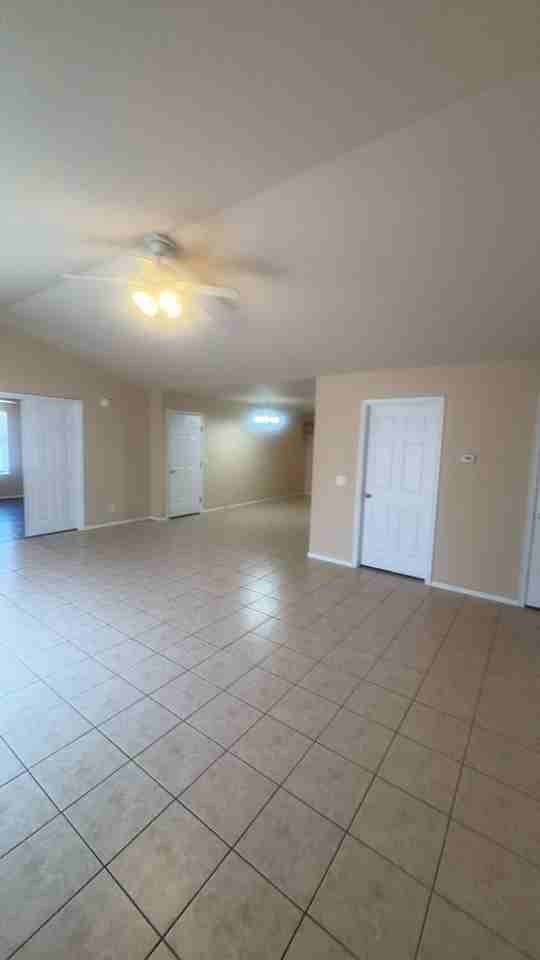 790 Appleridge Dr - Photo 5 of 19