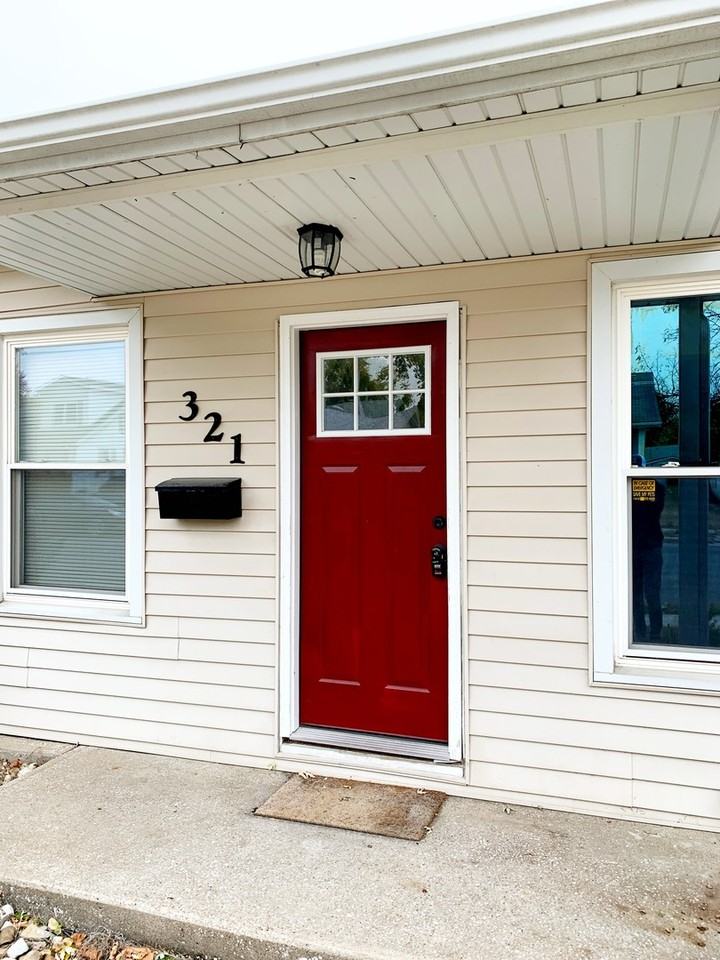 321 Monroe St - Photo 2 of 34