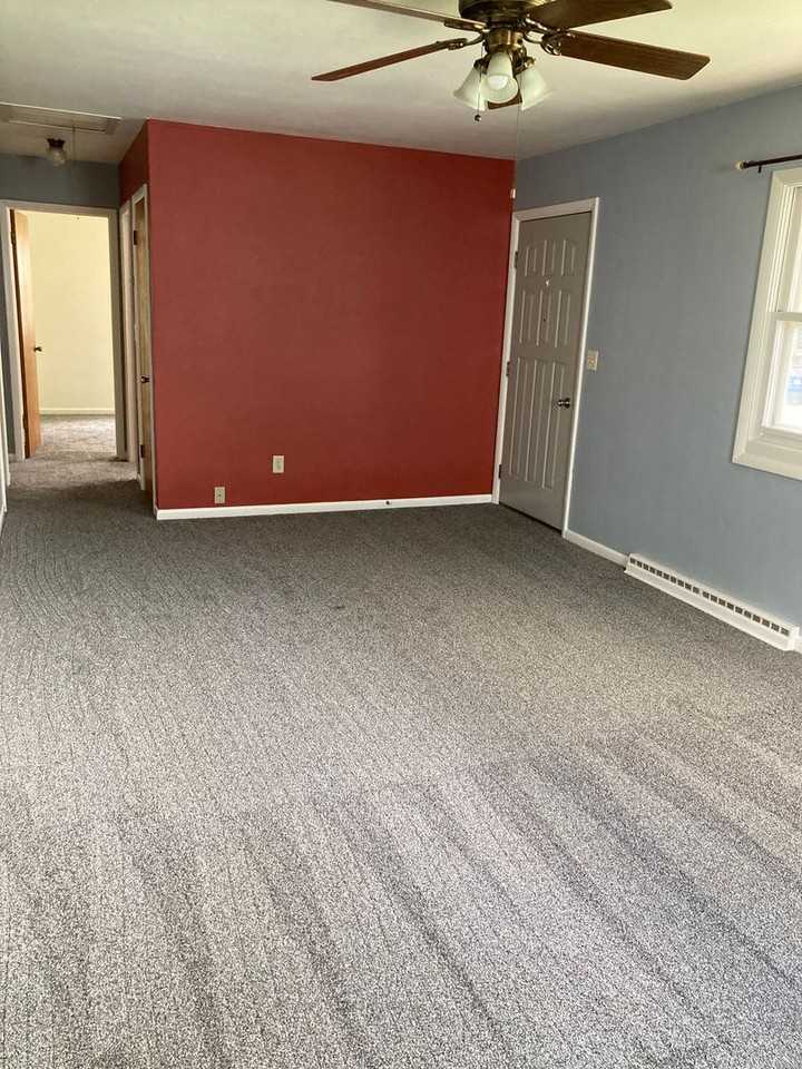 1829 Townline Ave - Photo 4 of 10