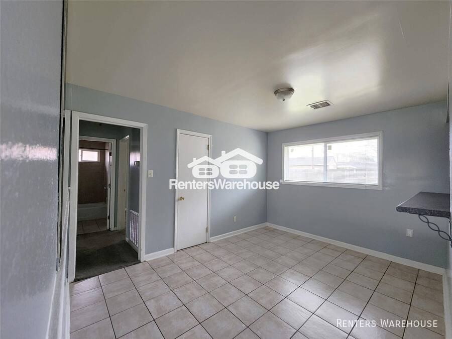 9918 Ebb St - Photo 6 of 19