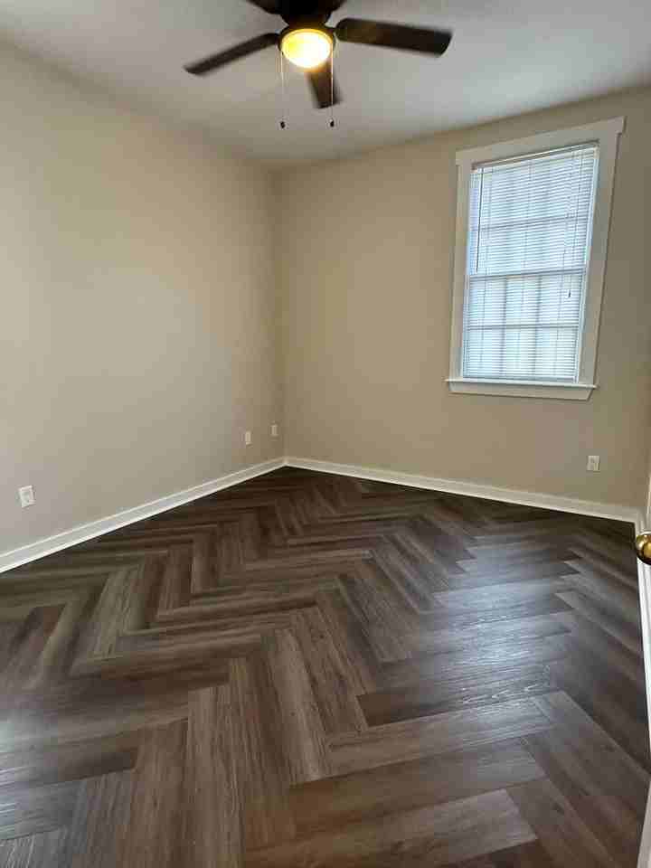 1896 Floyd St - Photo 3 of 16