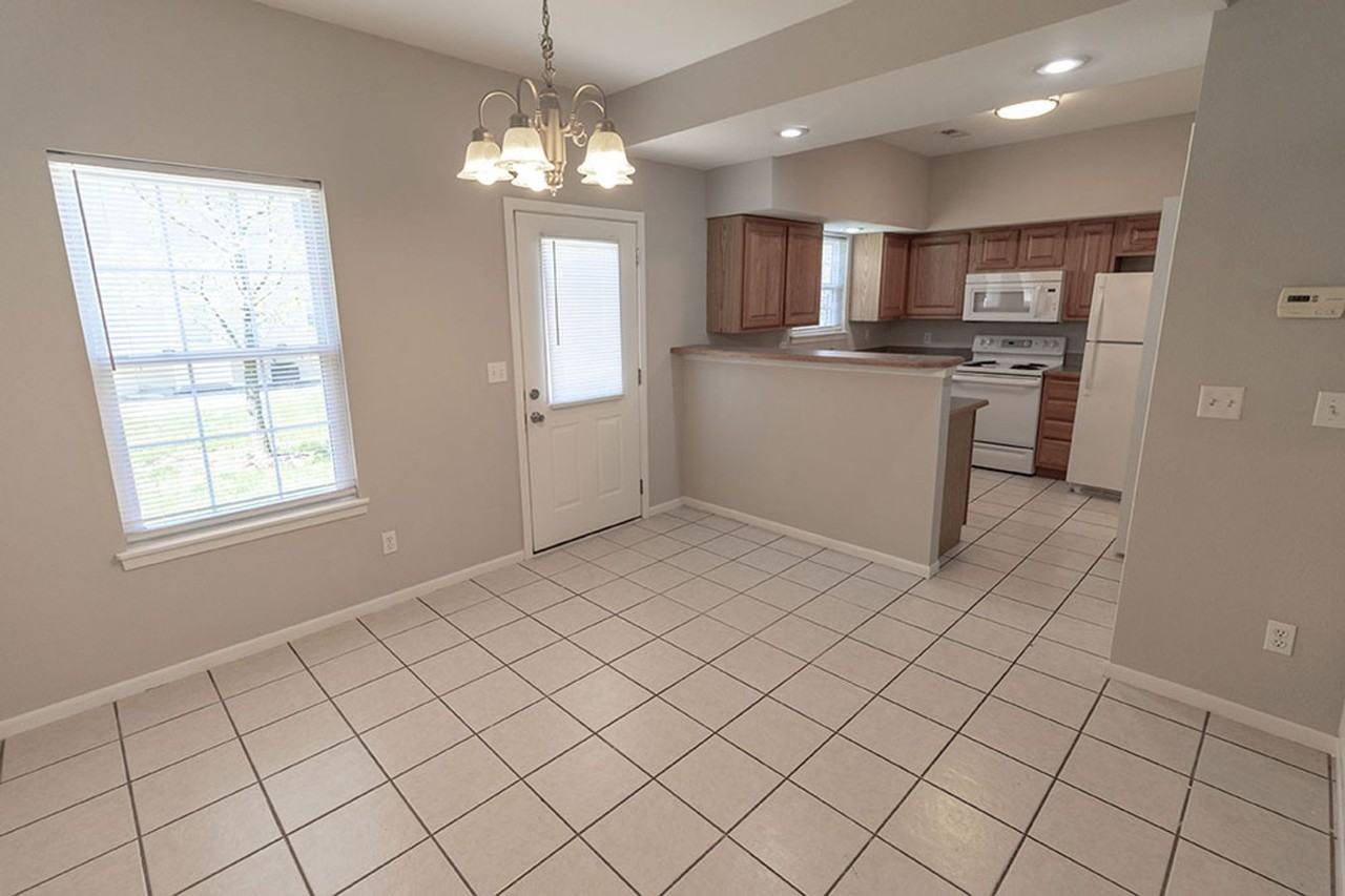 5000 Derby Ridge Dr #203 - Photo 6 of 30