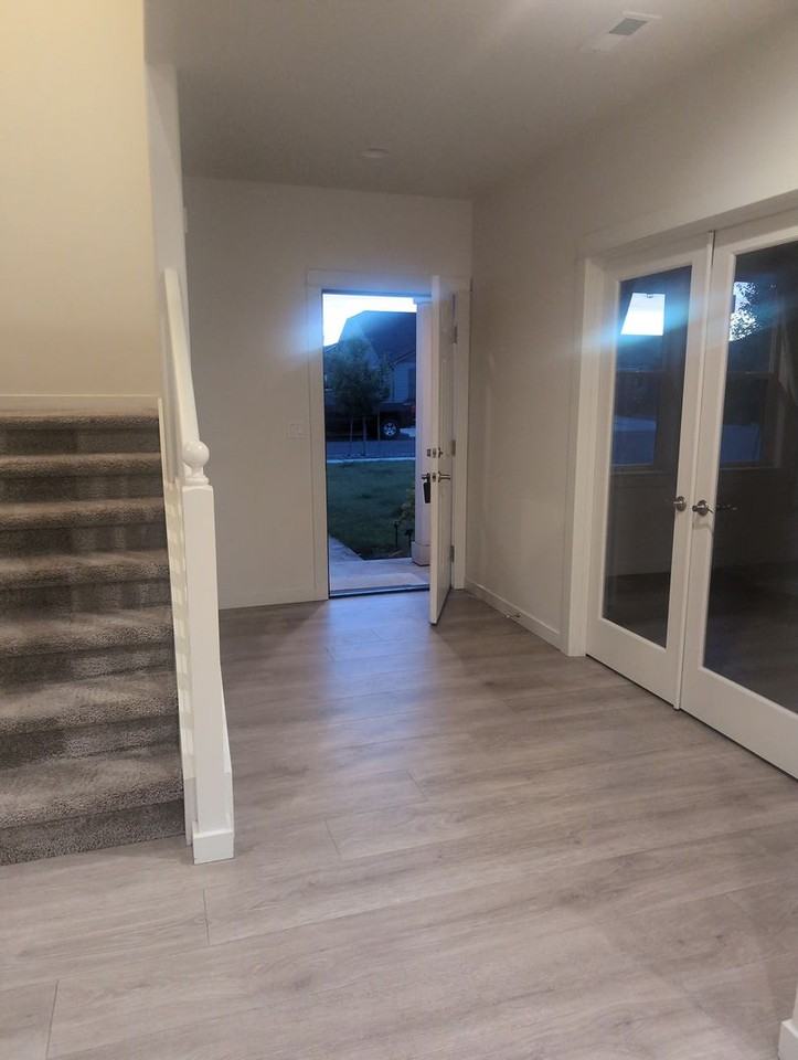 536 Se Lines St - Photo 6 of 17