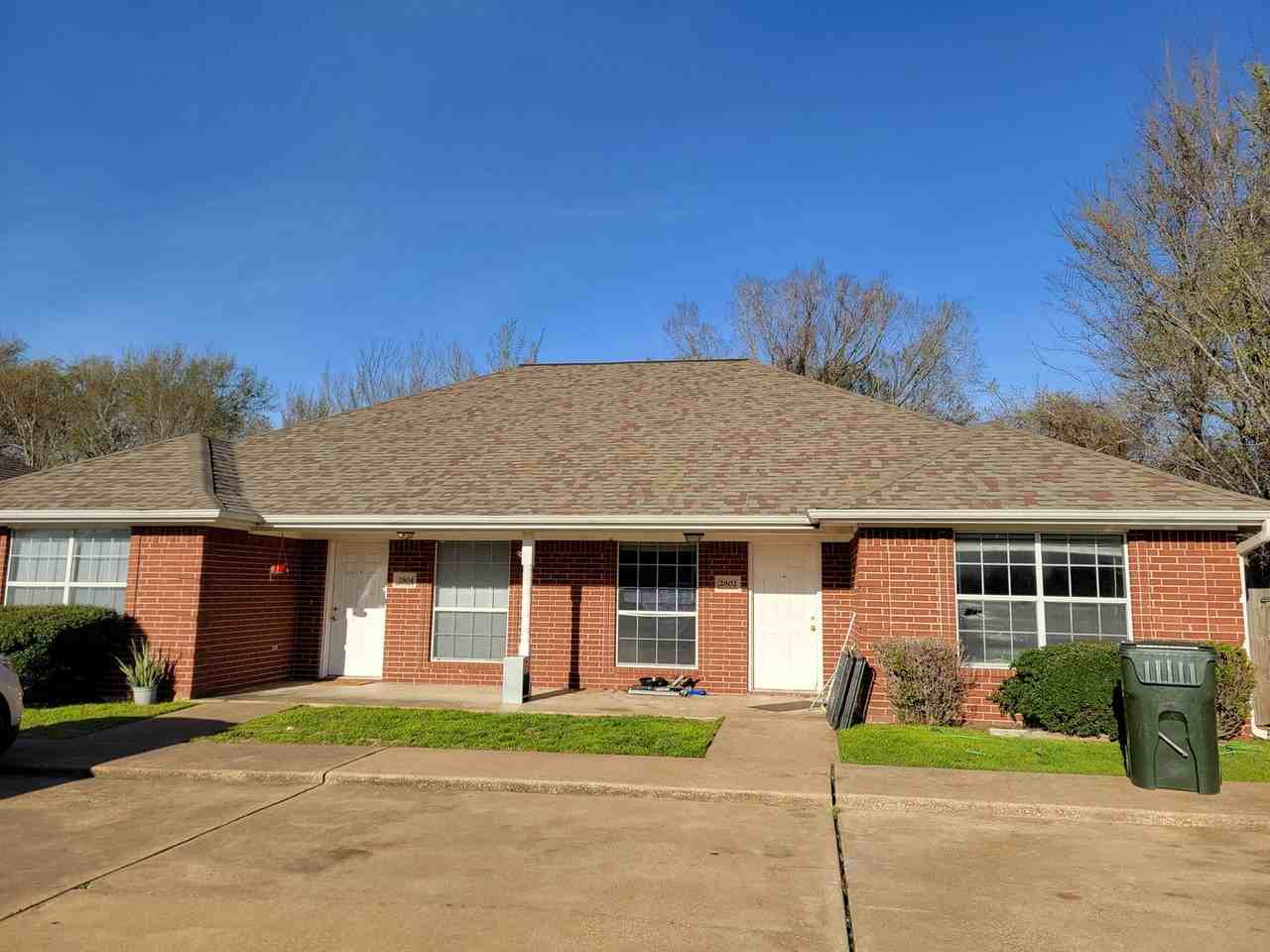 2802 Hard Rock Cir - Photo 2 of 2