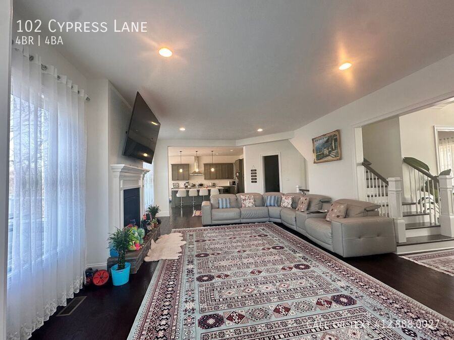 102 Cypress Ln - Photo 7 of 36