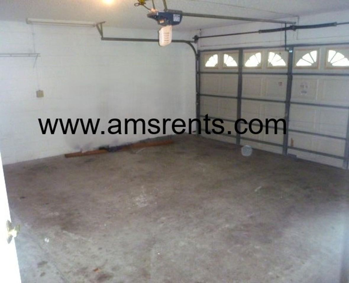 1812 Concord Dr - Photo 5 of 18