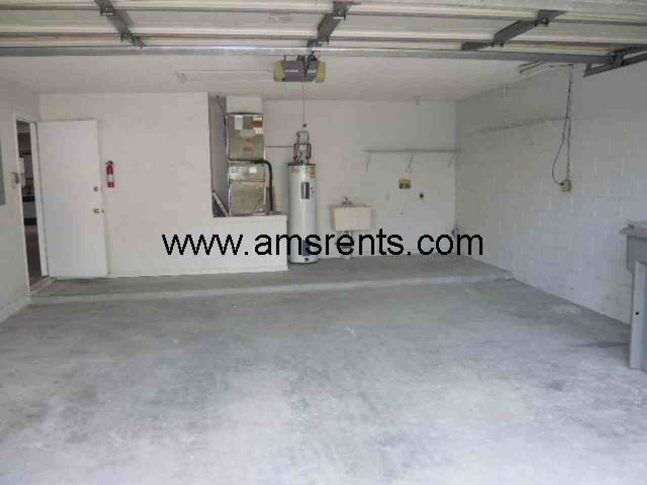 1812 Concord Dr - Photo 6 of 18