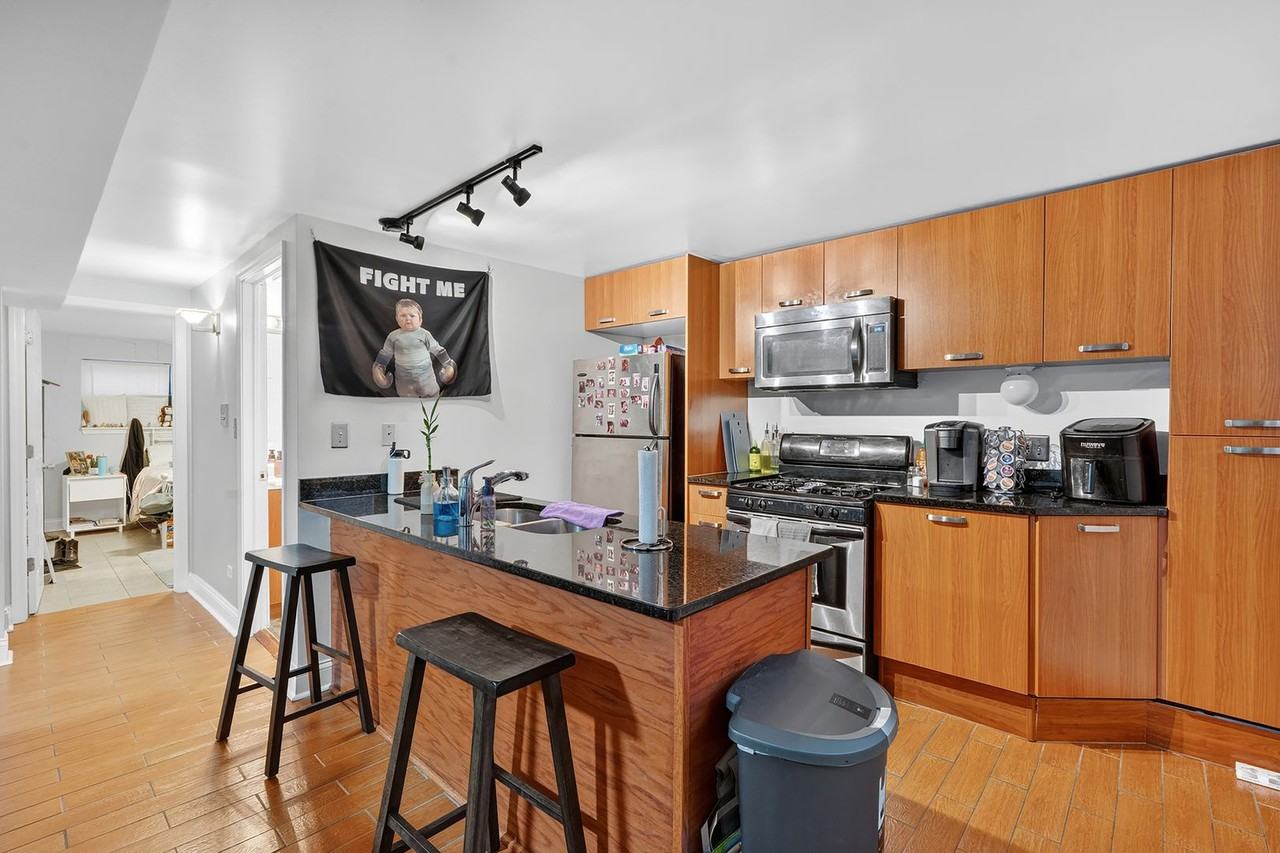 North Shore Condos - Photo 5 of 50