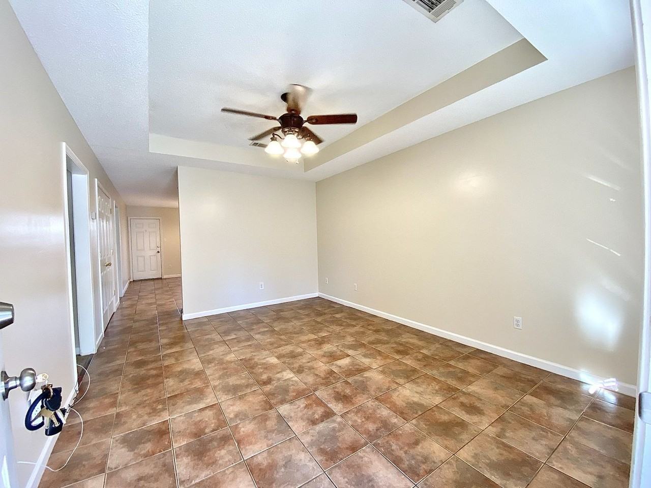 134 Gym Cir - Photo 4 of 11