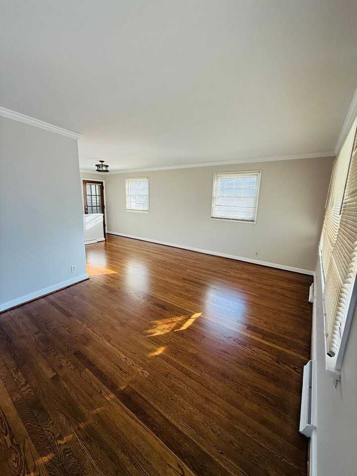 9720 Gloucester Dr - Photo 5 of 30