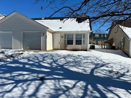 featured image of 647 N Queen Ridge Ct