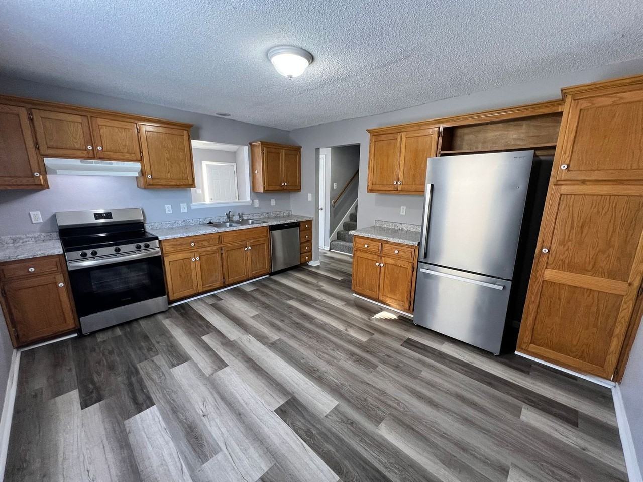 647 N Queen Ridge Ct - Photo 6 of 15