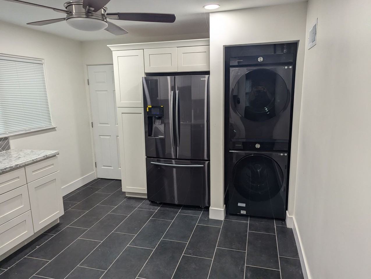 9871 Vickie Pl - Photo 7 of 11