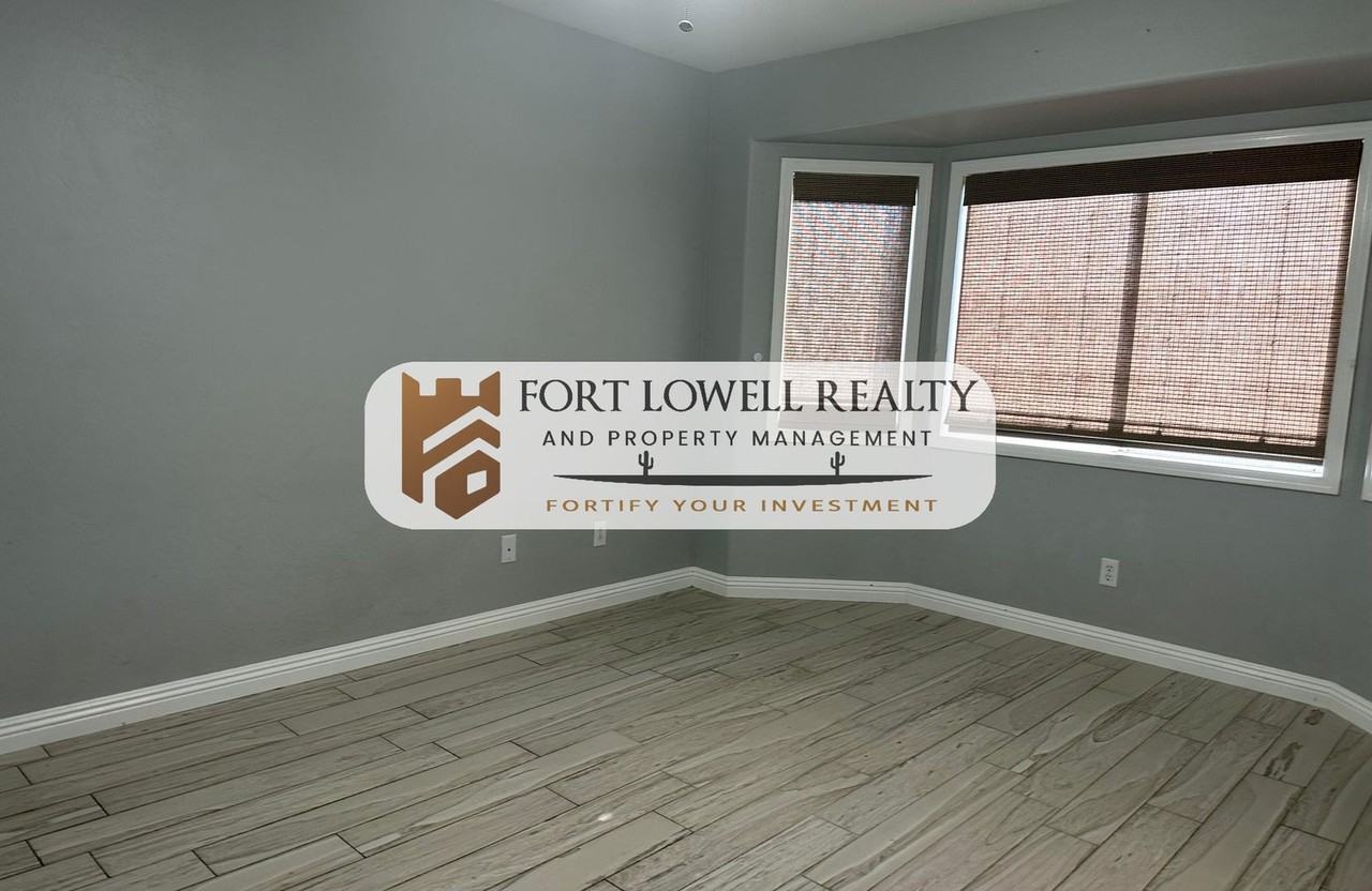 1401 S 228th Ln - Photo 7 of 16