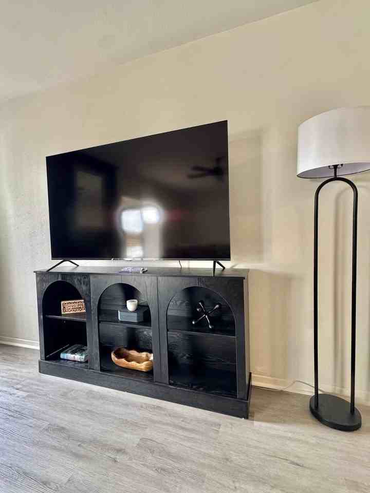 2408 Lindenwood Dr - Photo 7 of 32