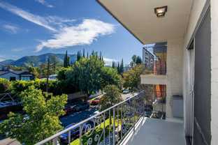 pon444 - Photo 1 of 1