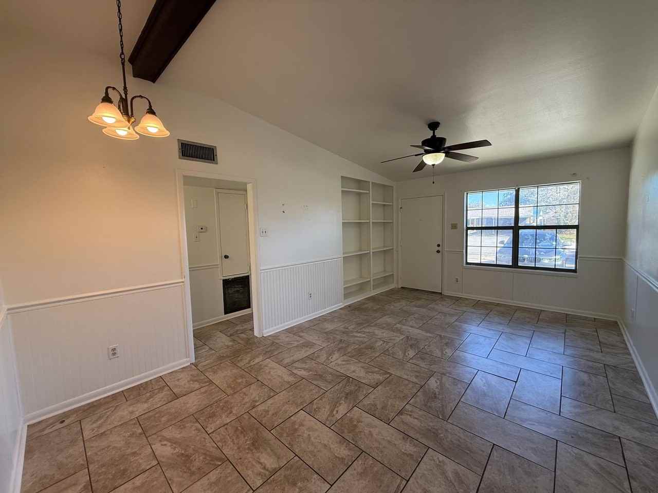 109 Black Cir - Photo 6 of 11