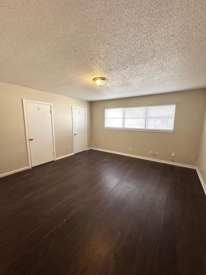 4410 Roosevelt Dr - Photo 6 of 11