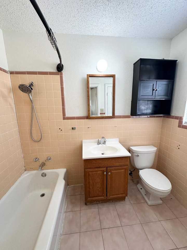 4410 Roosevelt Dr - Photo 7 of 11