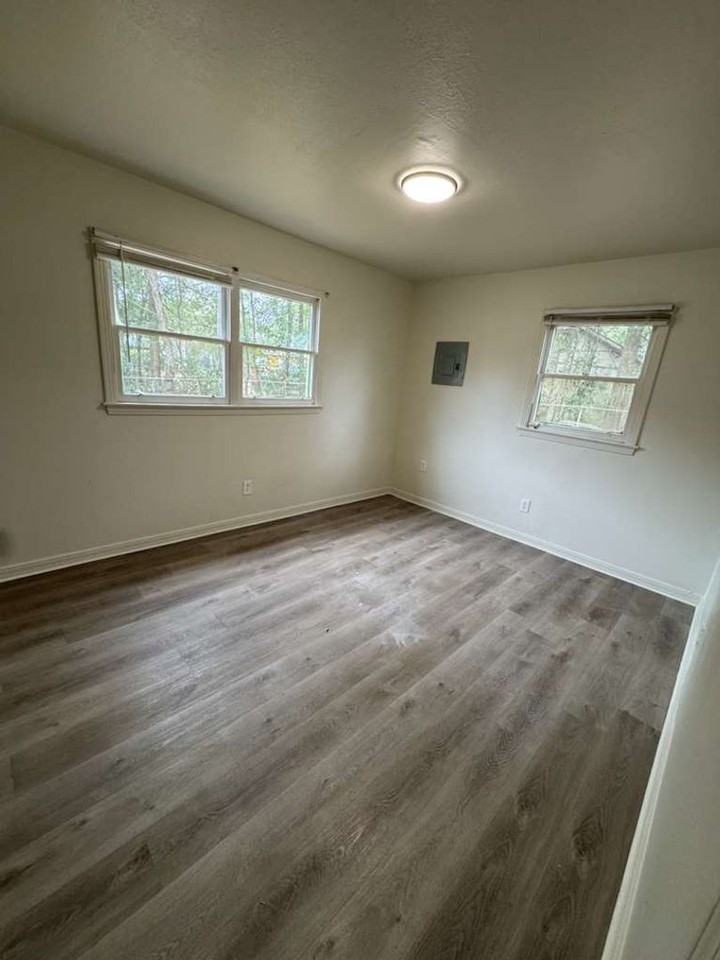 6457 Stuardi Ct - Photo 4 of 8