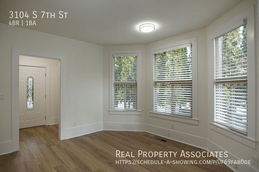 3104 S 7th St - Photo 6 of 25