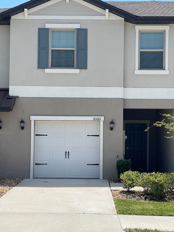 30681 Veridian Way - Photo 3 of 46