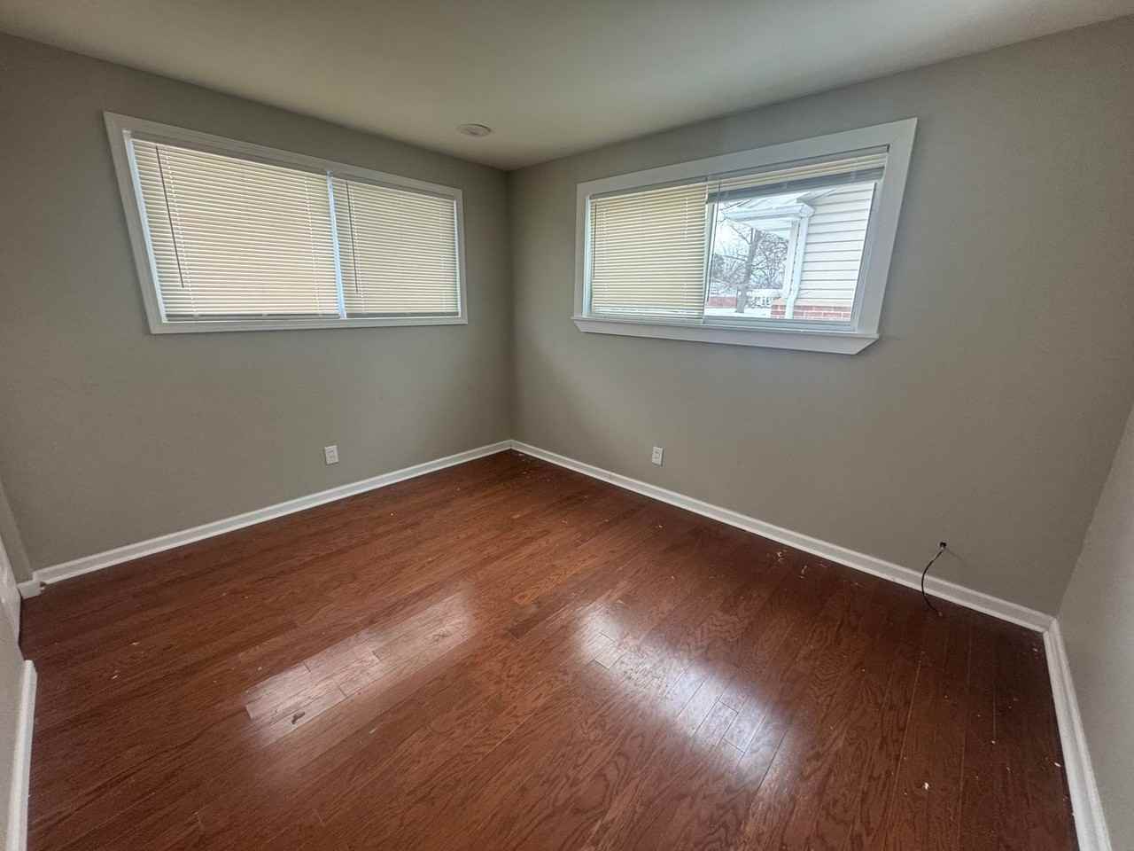 9744 Lanier Dr - Photo 7 of 10