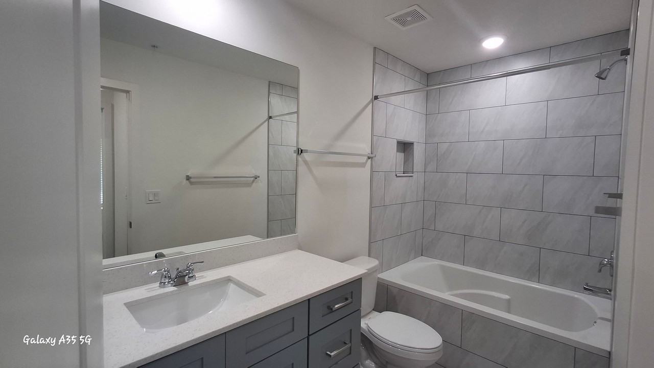 3170 Oleander Ave - Photo 6 of 15