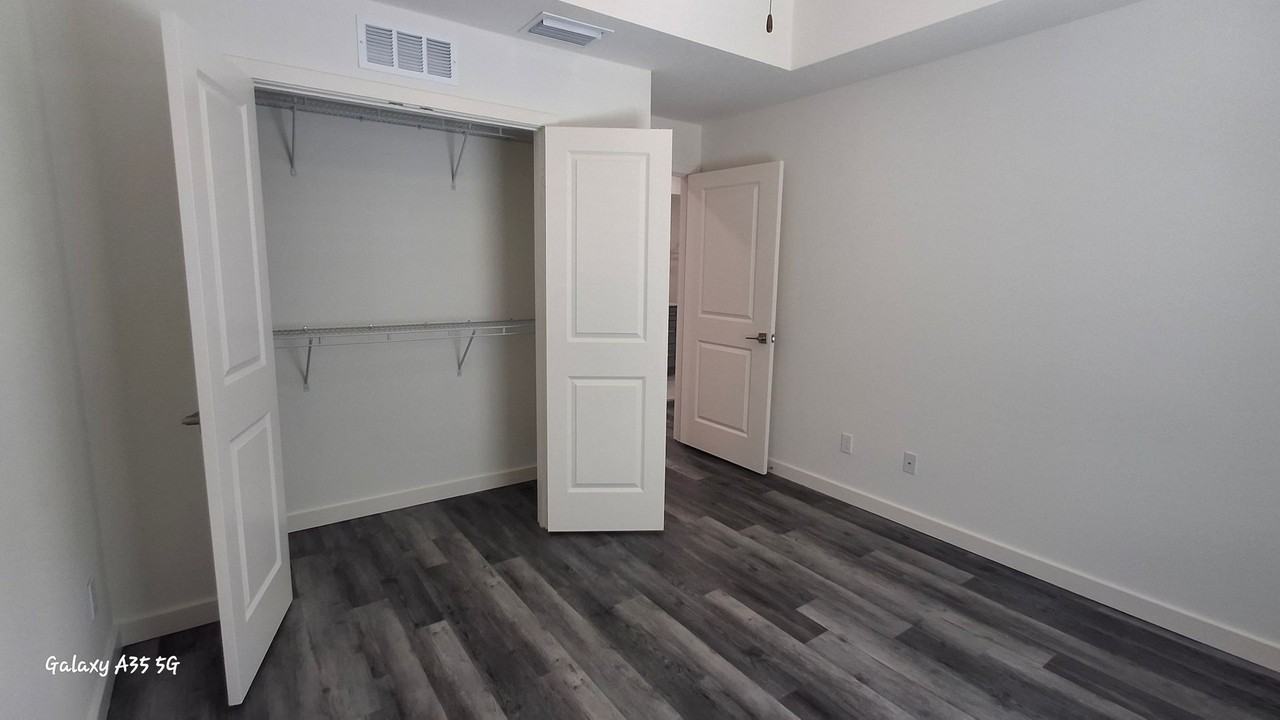 3170 Oleander Ave - Photo 7 of 15