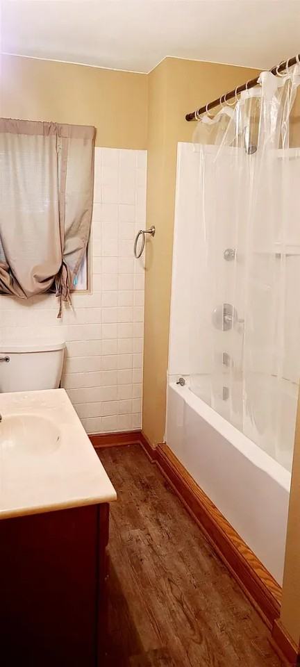 1404 Rainbow Dr - Photo 6 of 7