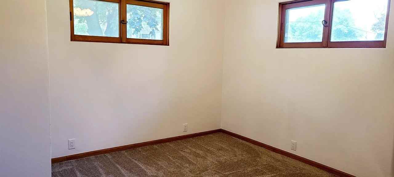 1404 Rainbow Dr - Photo 7 of 7