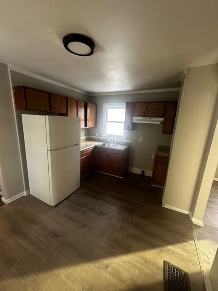 8 Morgan St - Photo 2 of 20