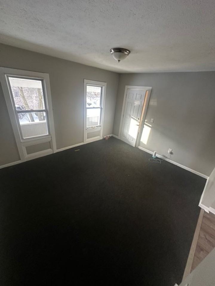 8 Morgan St - Photo 6 of 20