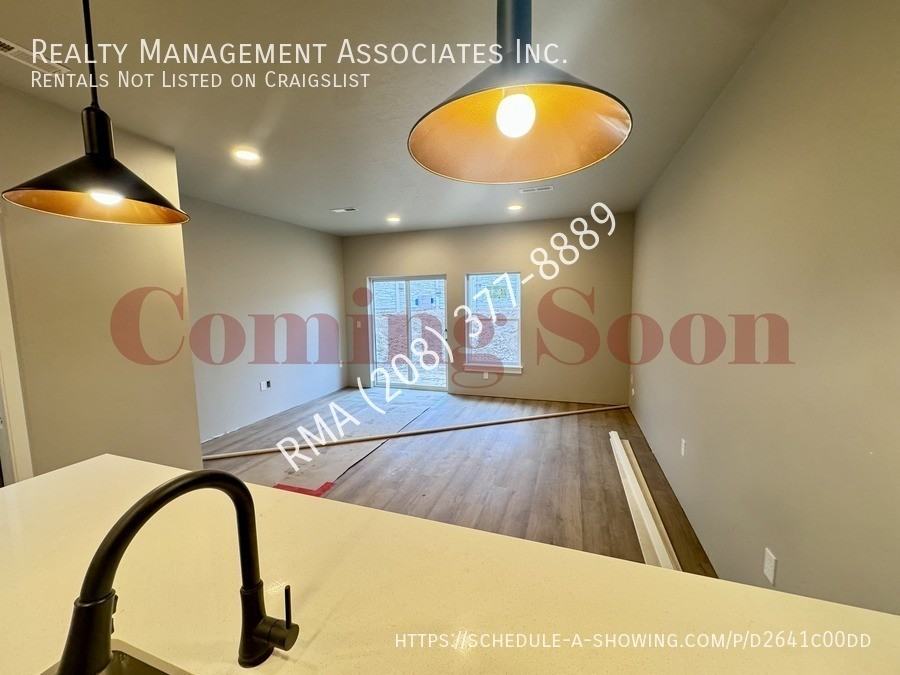 13817 W Audra Ln #101 - Photo 4 of 11