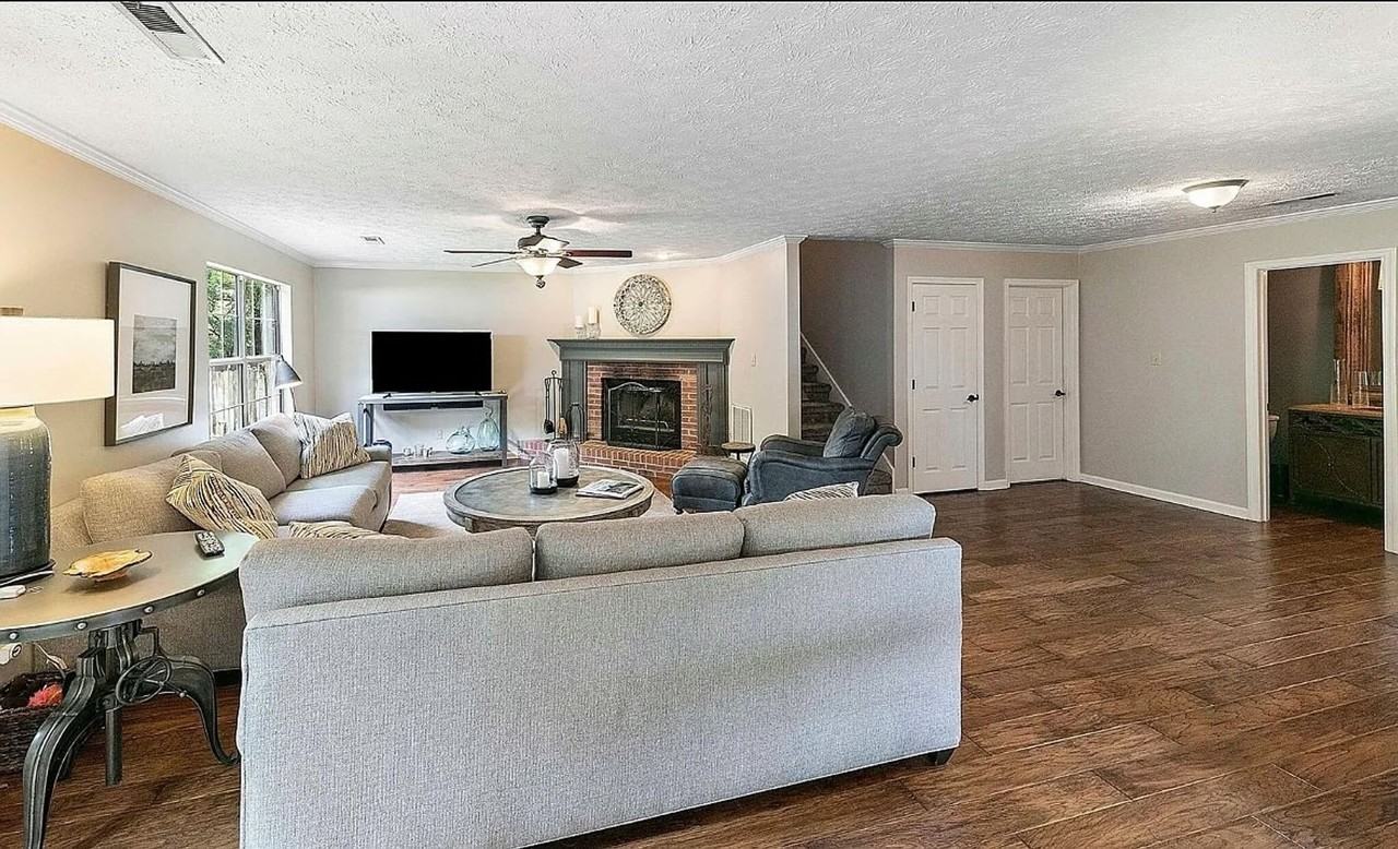 1101 Night Cap Ln - Photo 6 of 19