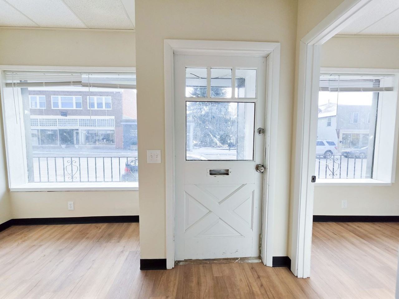 135 E Main St - Photo 3 of 29