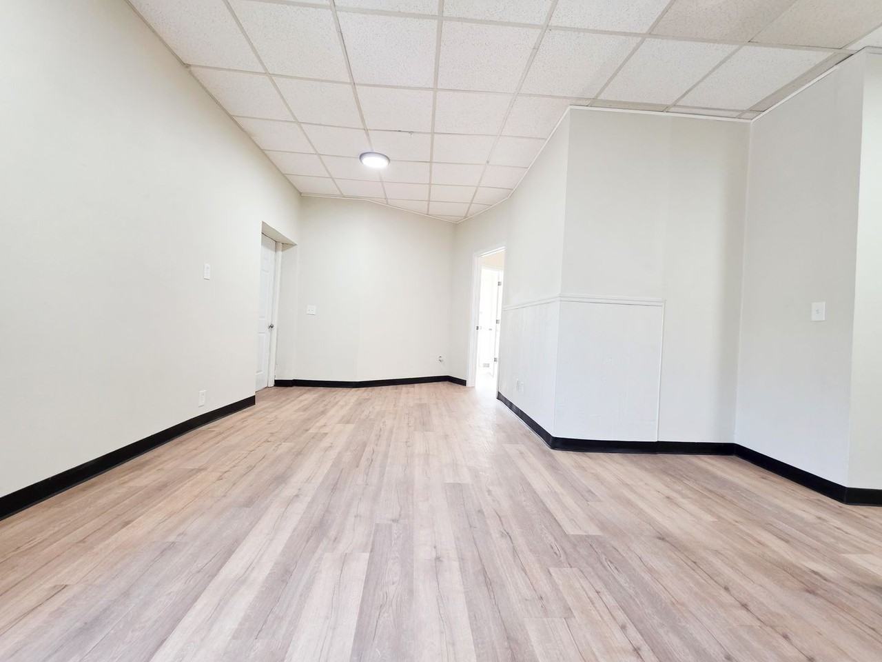 135 E Main St - Photo 6 of 22