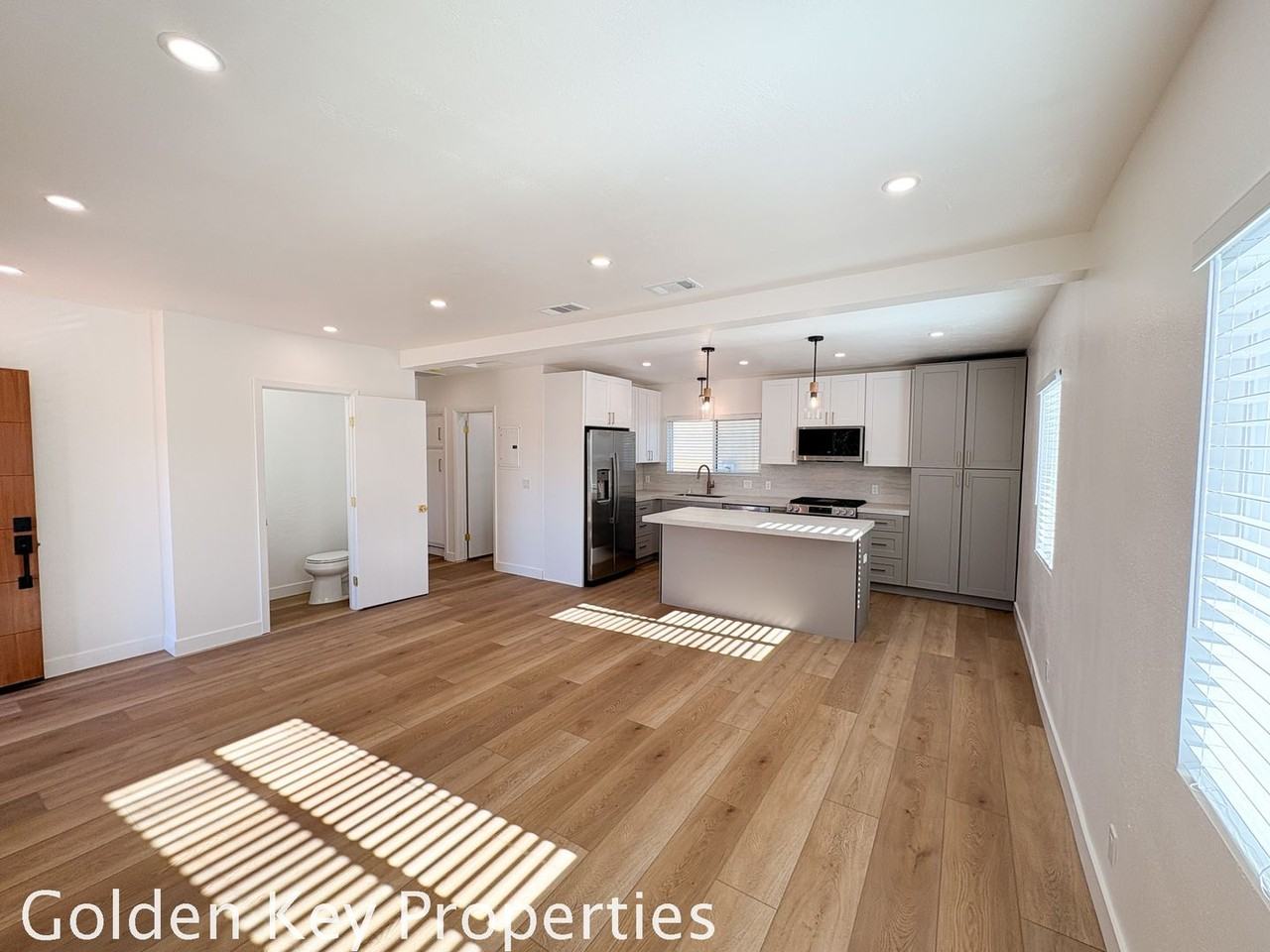 1724 Broadway #A - Photo 6 of 17