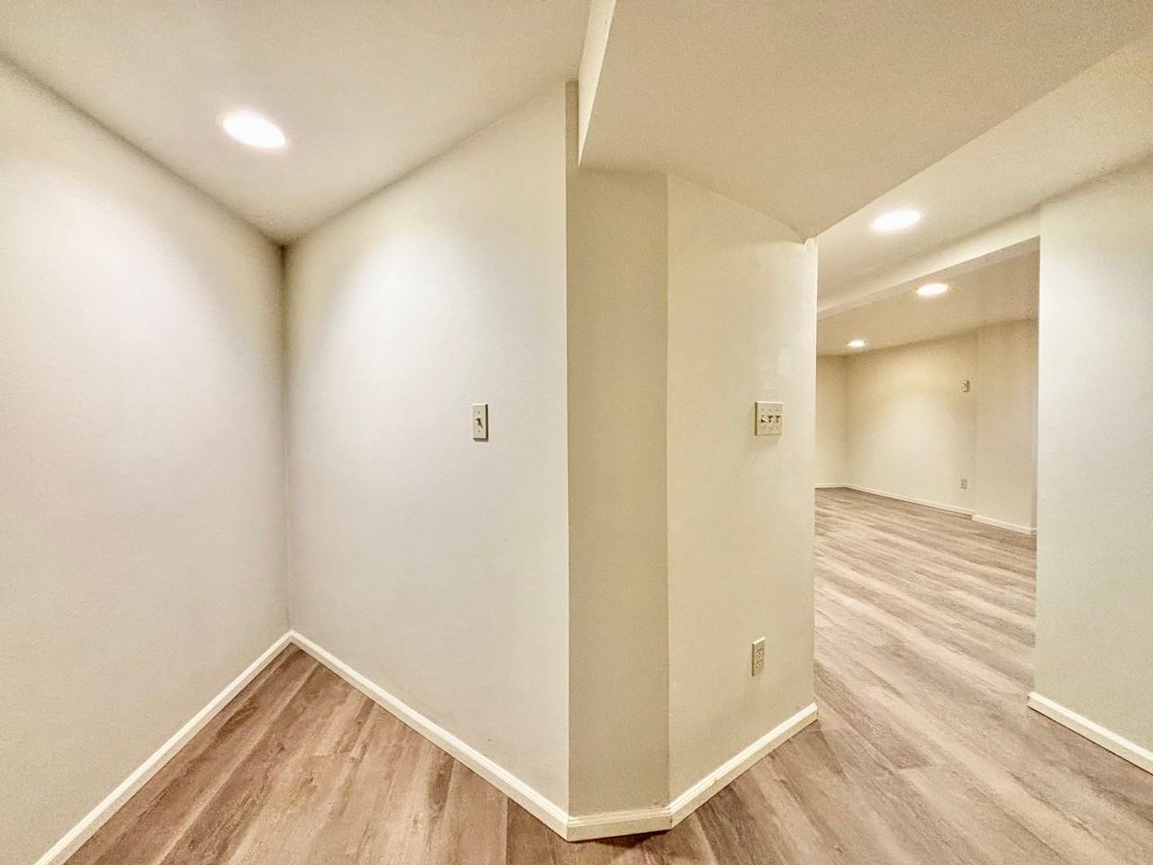 1921 Franklin Pl E - Photo 3 of 13