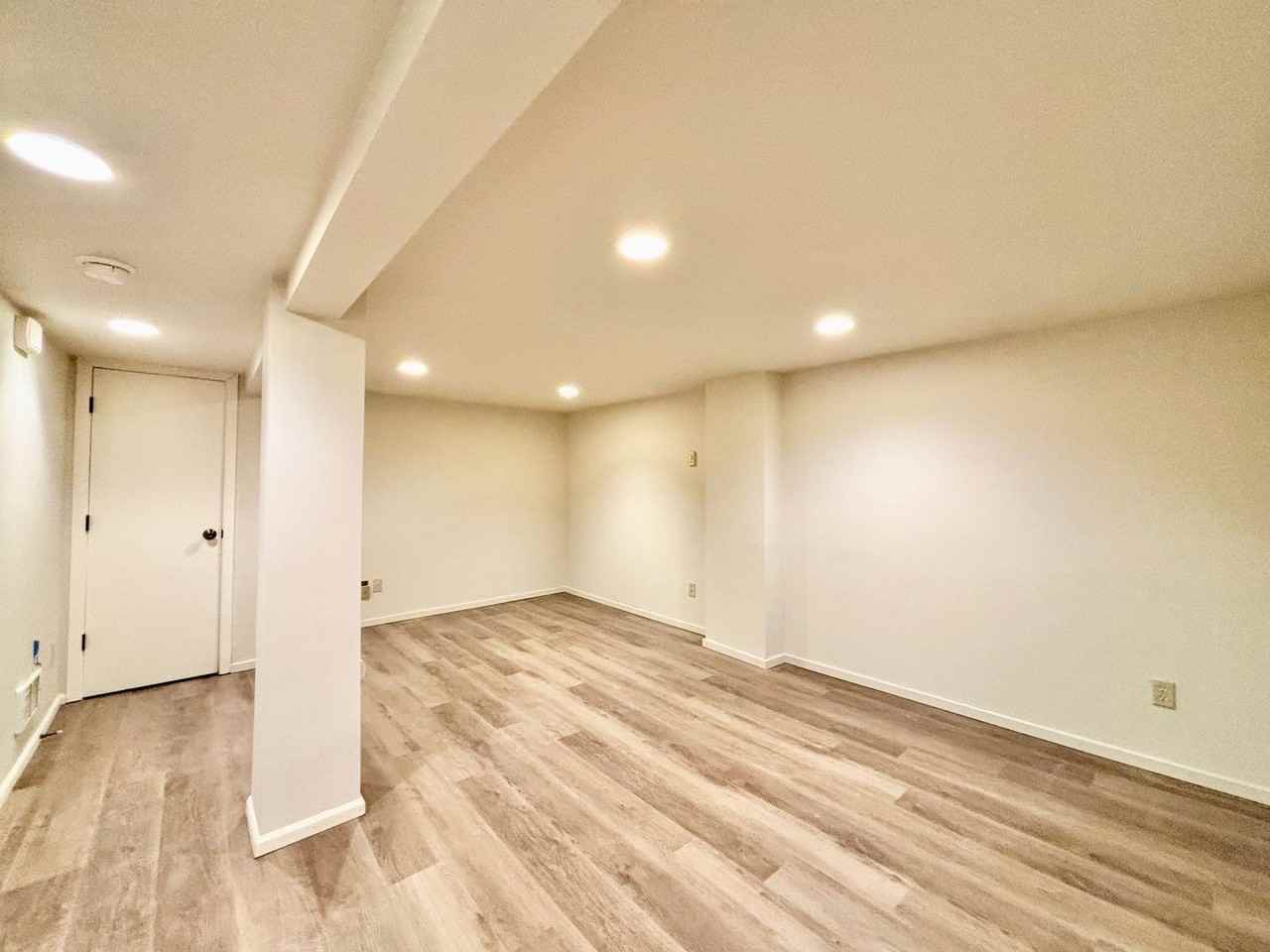 1921 Franklin Pl E - Photo 5 of 13