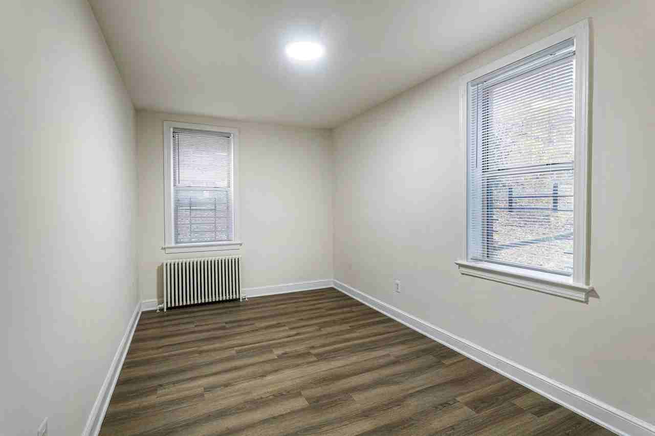 Somerset & Sheridan Apartment Homes - Photo 2 of 4