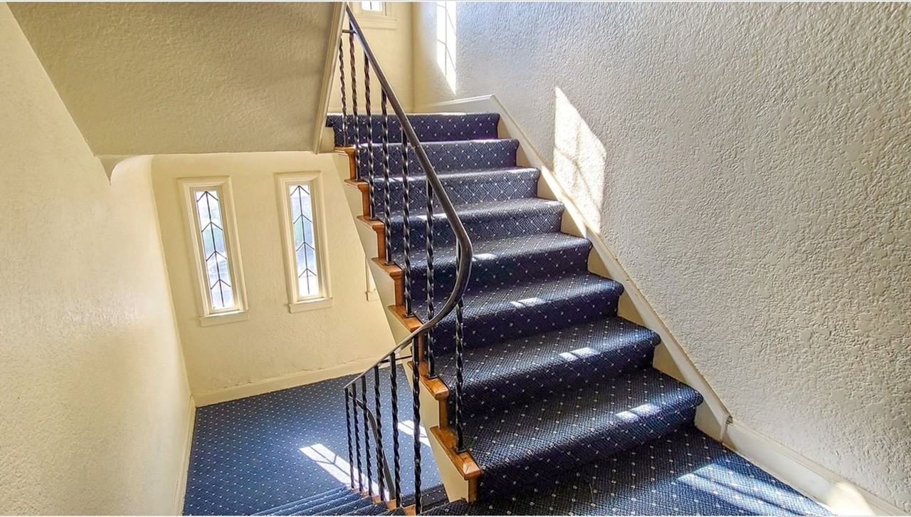 Welcome to Capri Apartments! - Photo 7 of 13