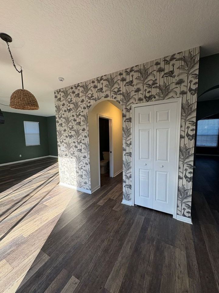 448 Eastbridge Dr - Photo 5 of 46