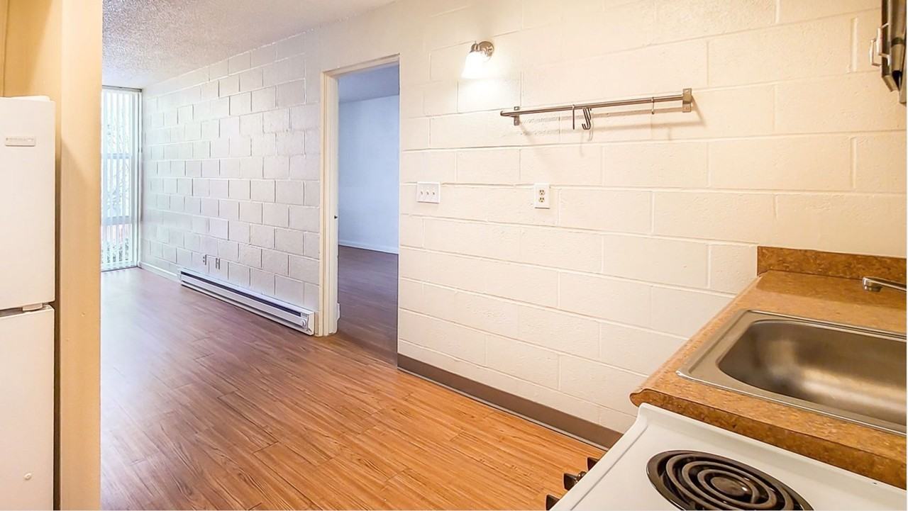 2155 NW Flanders St. - Photo 6 of 17