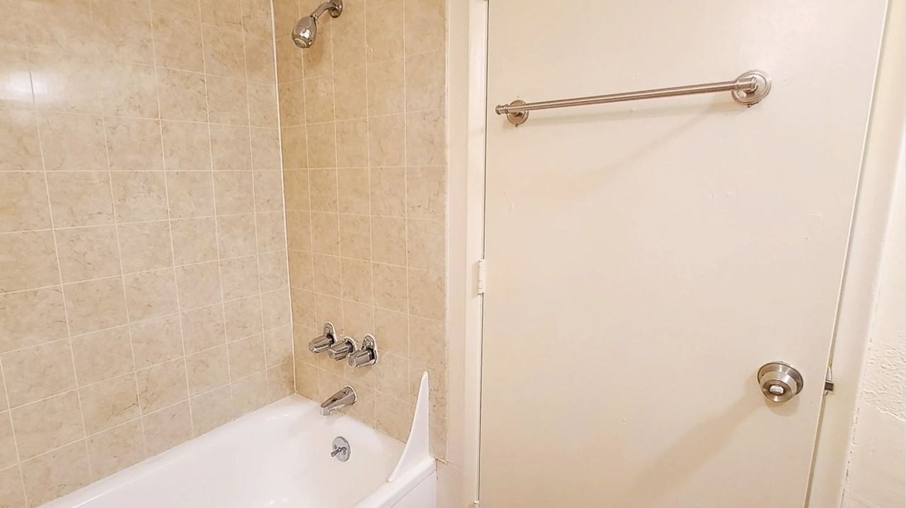 2155 NW Flanders St. - Photo 7 of 17