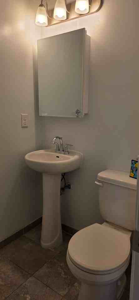 537 Carrollton Dr - Photo 5 of 19