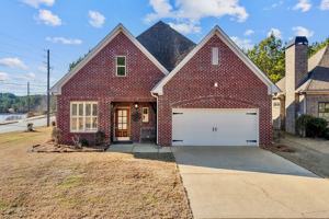 featured image of 1001 Springfield Dr