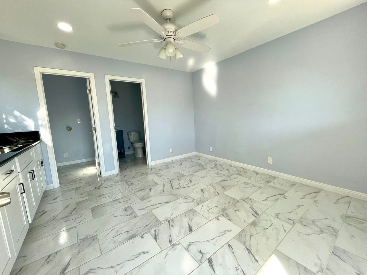 1609 W Badillo St - Photo 5 of 8