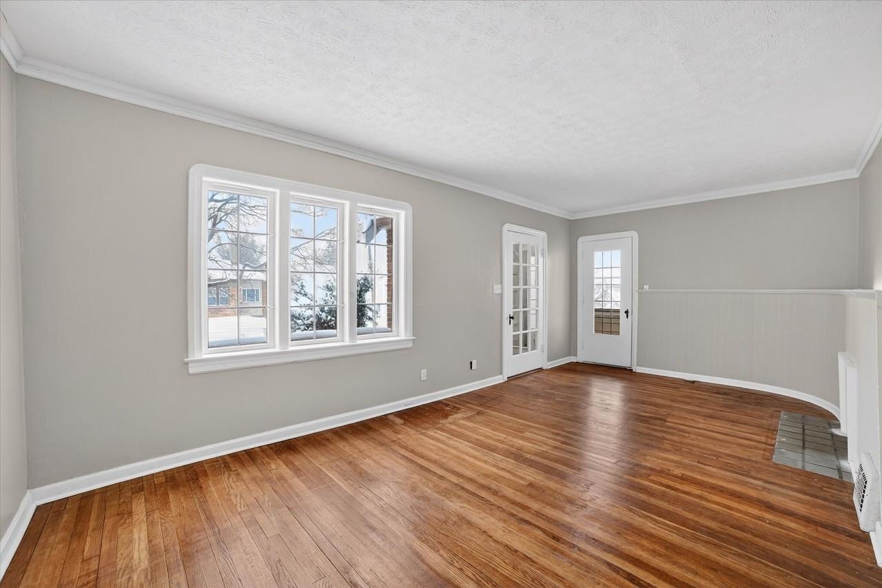 4977 E 90th St - Photo 4 of 27