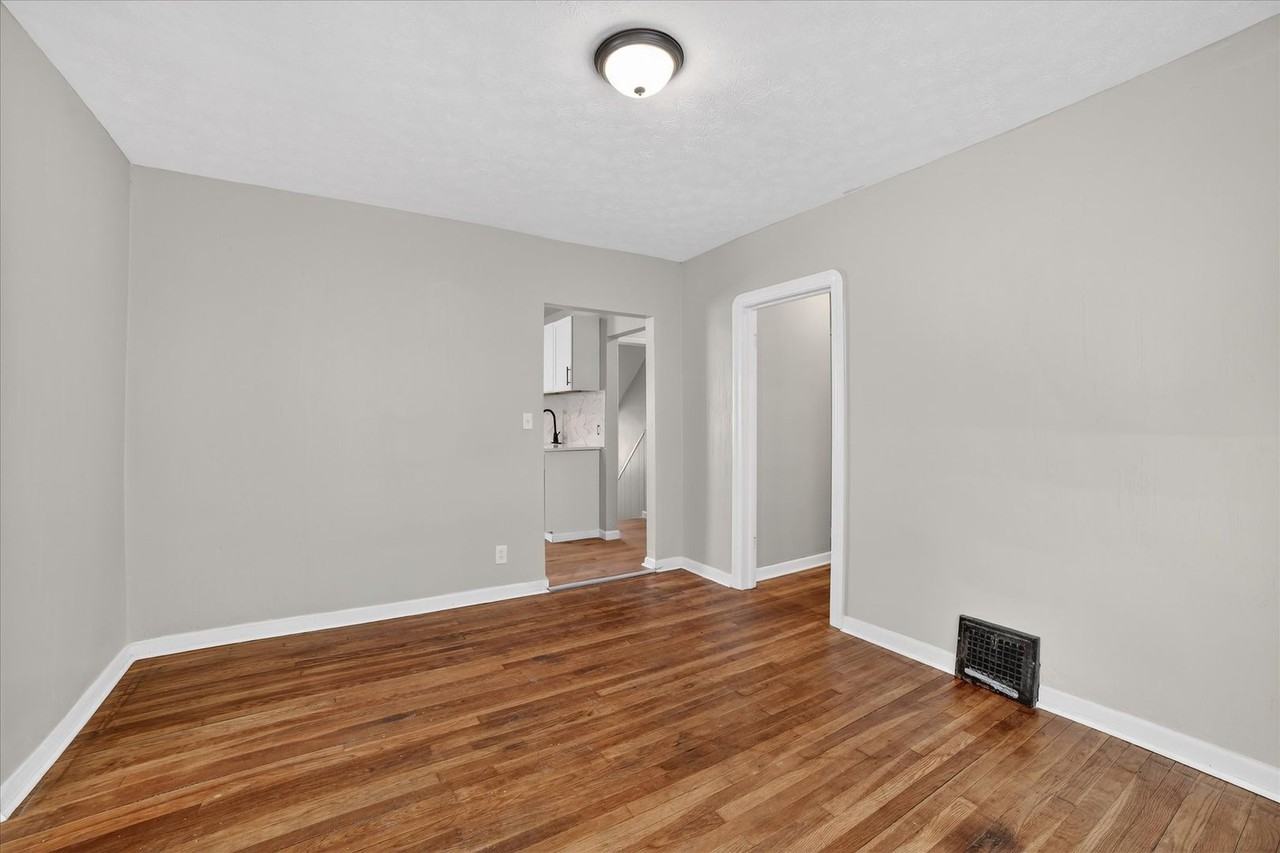 4977 E 90th St - Photo 6 of 27